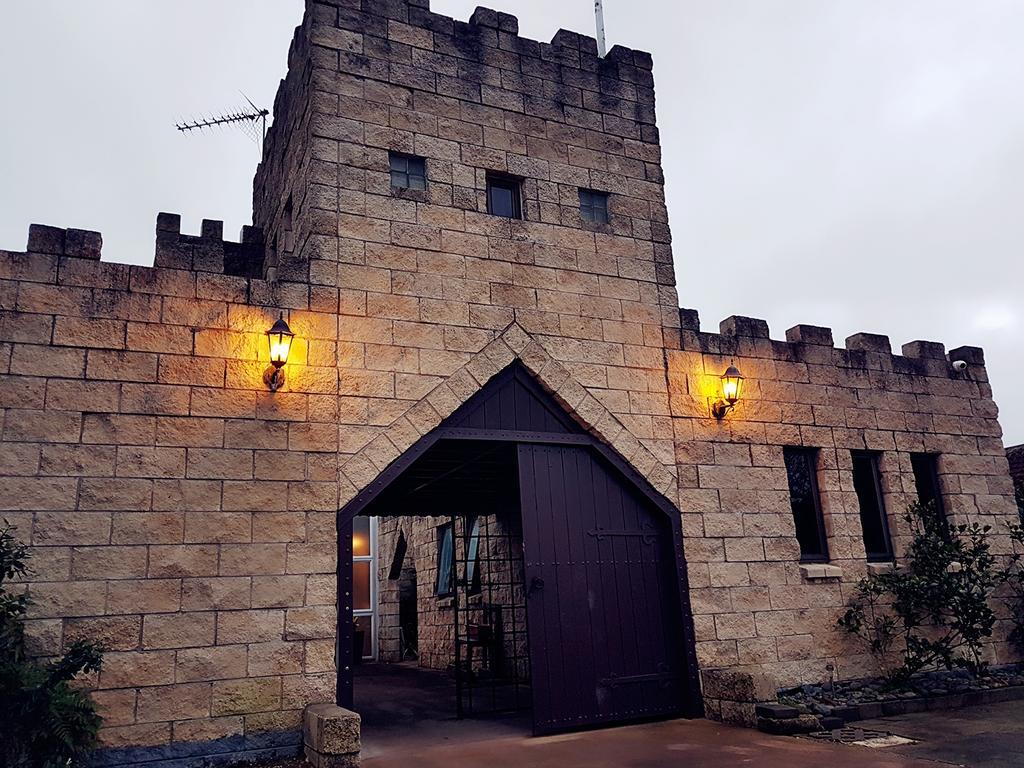 Unique Castle In Auckland Villa Exterior foto